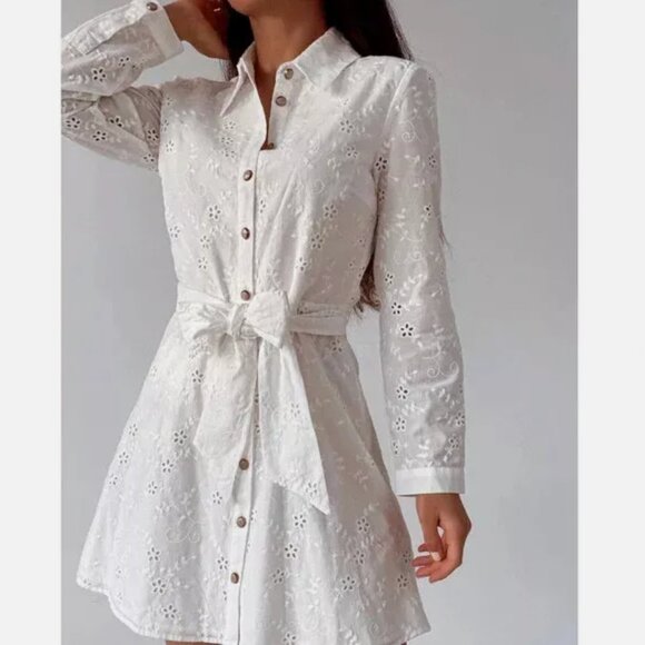 ZARA EYELET BUTTON UP DRESS - Picture 1 of 6